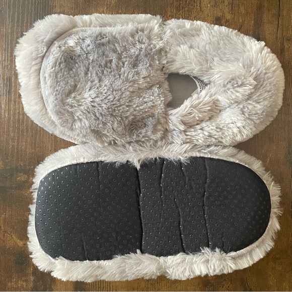 Microwaveable Slippers - Picture 5 of 6